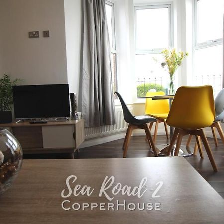 Beautiful Apartments On The Sea Front - Sea Road 2 Філікстоу Екстер'єр фото